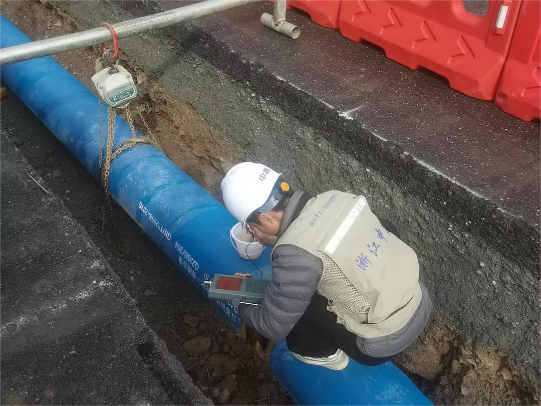 新澎內襯不銹鋼復合管,焊接焊縫檢測合格